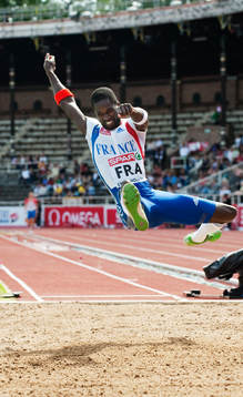 Kafetien Gomis, Frankrike