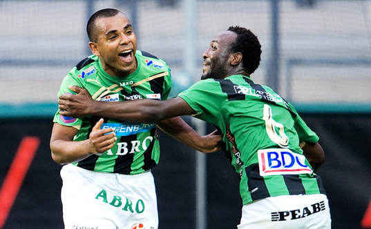 Alvaro Santos, Reuben Ayarna, Gais, jubel