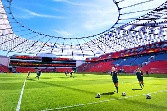 Bay Arena. Stadion