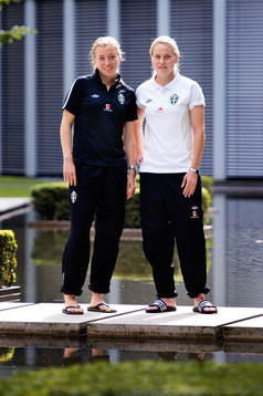 Linda Sembrant, Lisa Dahlkvist, Sverige