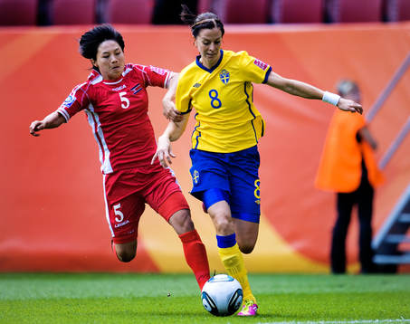 Jong Sun Song, Nordkorea, Lotta Schelin, Sverige