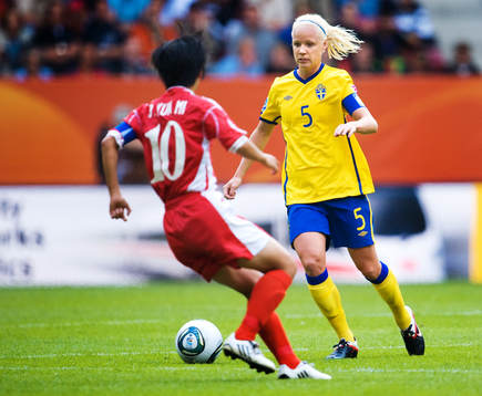 Caroline Seger, Sverige