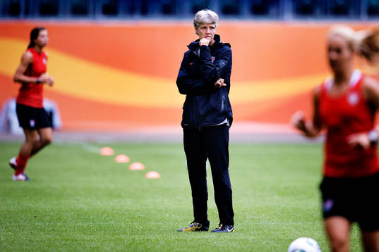 Pia Sundhage, förbundskapten