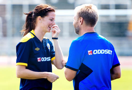 Lotta Schelin, Thomas Dennerby, förbundskapten