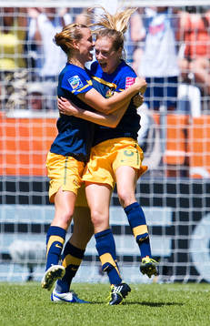 Ellyse Perry, Australien, jubel. 2-1