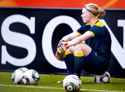 Hedvig Lindahl, målvakt