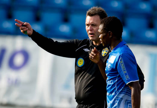 Martin Ingvarsson , domare, Ibrahim Koroma, Trelleborg