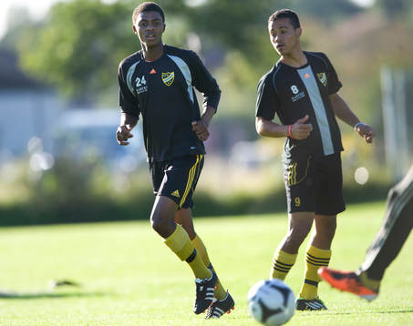 Chadley Jacobs och Sandile Hadebe, två sydafrikaner från