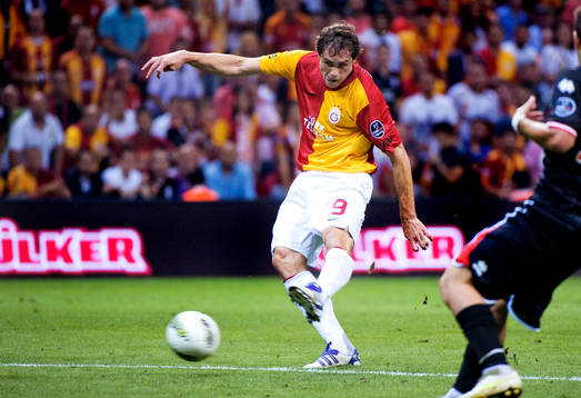 Johan Elmander, Galatasaray, gör 2-1
