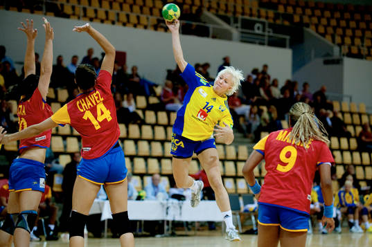 Elin Karlsson, Sverige