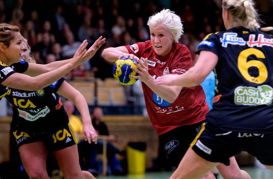 Elin Karlsson, Heid