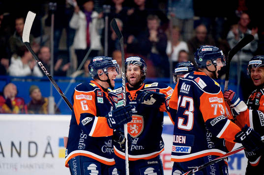Jonas Holös, Växjö, Per Hållberg, Växjö, jubel