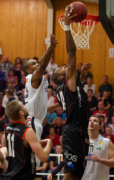 Christopher McKnight, Borås, Demond Watt, Örebro