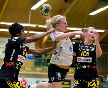Nathalie Hagman, Lugi, stoppas av Louice Sand, Ida Odén,