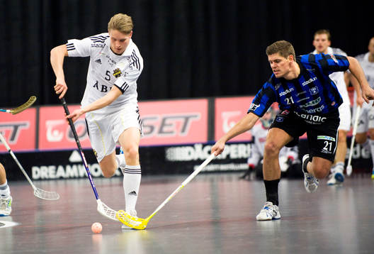 Daniel Thorsson, AIK, stoppas av Alexander Nede, Helsingborg