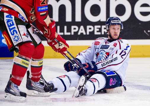 Sebastian Karlsson, Linköping sitter på klubba