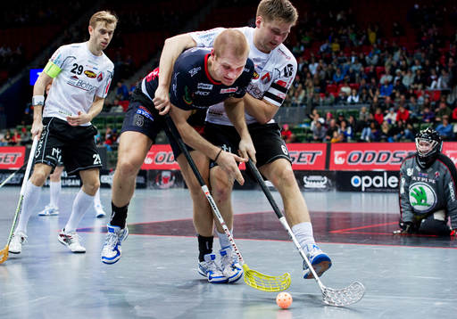 Kalle Brännberg, Pixbo kämpar med Johan Asbrant,
