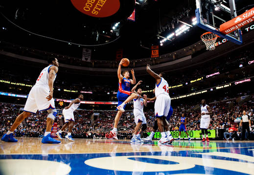 Jonas Jerebko, Pistons, driver bollen mot korgen