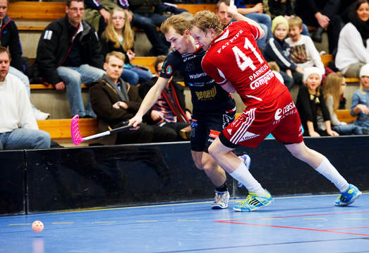 Isaac Rosén, Pixbo. tacklas av André Parnéus, Tyresö