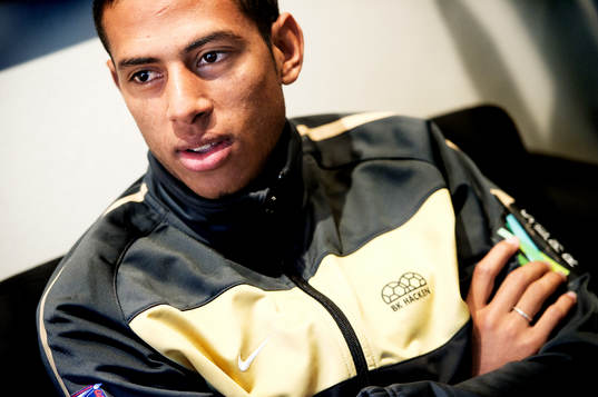 Eddie Hernandez, Häcken