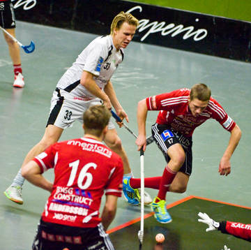 Danne Bron-Sundbom, Caperiotäby och Niklas Winroth,