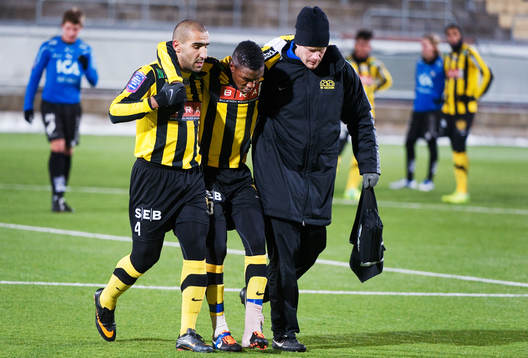 Domminic Chatto, Häcken, skadad