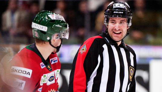Mikael Sjöqvist, domare, glad