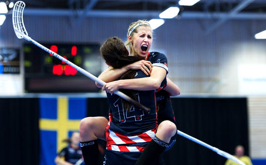 5, Pixbo - Rönnby: Julia Larson, Pixbo, jubel