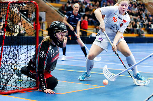 5, Pixbo - Rönnby: Hanna Pettersson, målvakt, Julia