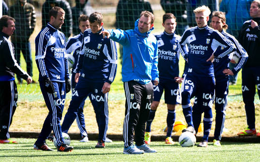 Mikael Stahre, tränare