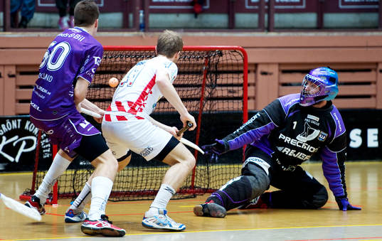 5, Pixbo - Warberg: Isaac Rosén, Pixbo, gör 5-4 i