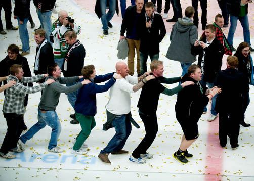 Stort jubel när Rögle spelat sista matchen och är klara