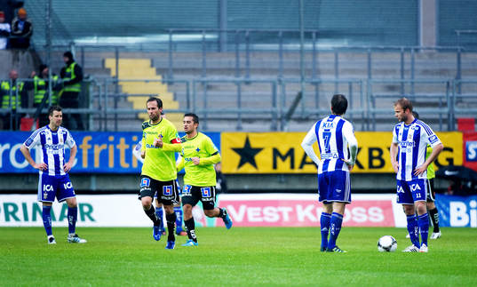 Göteborg står och väntar på att sparka igång matchen