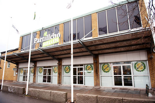 5, Sävehof - Västerås: Partillebohallen, exteriör