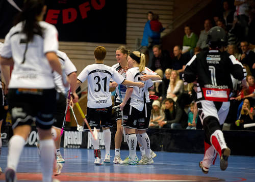 5, Pixbo - KAIS Mora:  Kais Mora gör 2-4, jubel