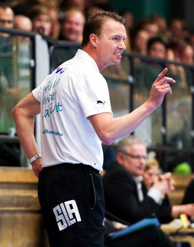 5, Skövde: Henrik Schneider, tränare