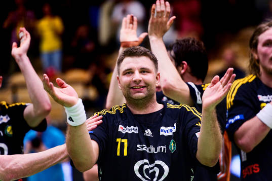 5, Sävehof - Ystad: Erik Fritzon, Sävehof, jubel. Hans