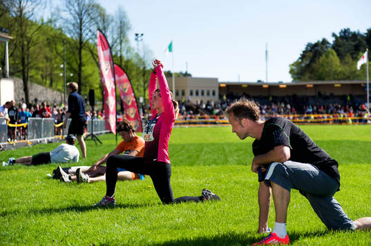 Löpare stretchar