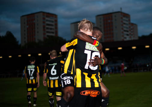 Andreas Drugge kramar om Abdul Majeed Waris, Häcken