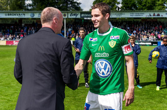 Branimir Hrgota, Jönköping Södra får priset månades