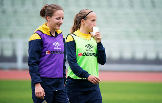 Antonia Göransson, Malin Levenstad, Sverige