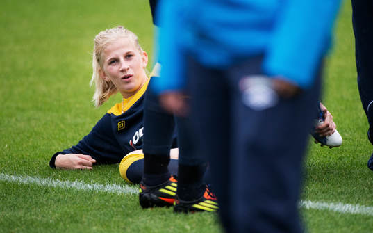 Sofia Jakobsson, Sverige