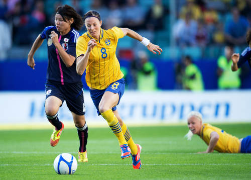 Lotta Schelin, Sverige