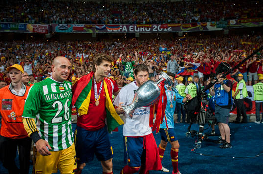 Sergio Ramos, Spanien kysser pokalen