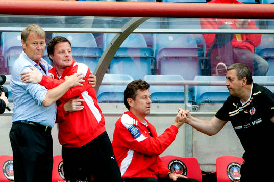Helsingborgs tränare, Åge Hareide och Stefan Schwarz jubel