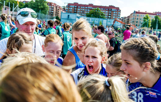 Isabelle Gulldén, Sverige, cochar Torslanda flickor 99