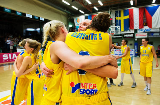Malin Aasa, Louice Halvarsson och Elin Eldebrink, Sverige,