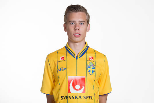 Jonathan Häll, P17