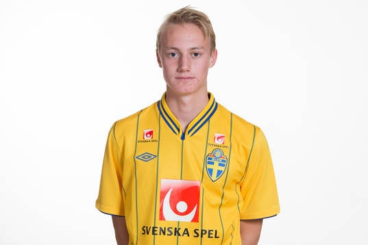 Måns Ekvall, P17