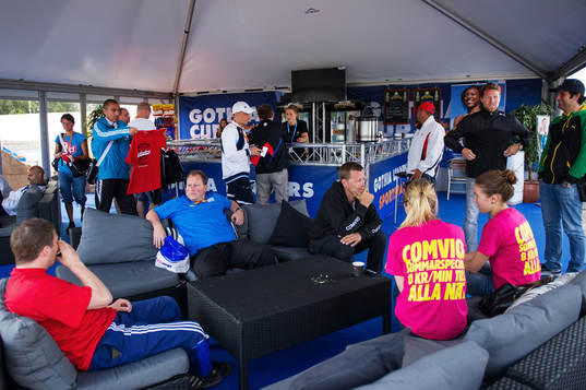Leaders Bar